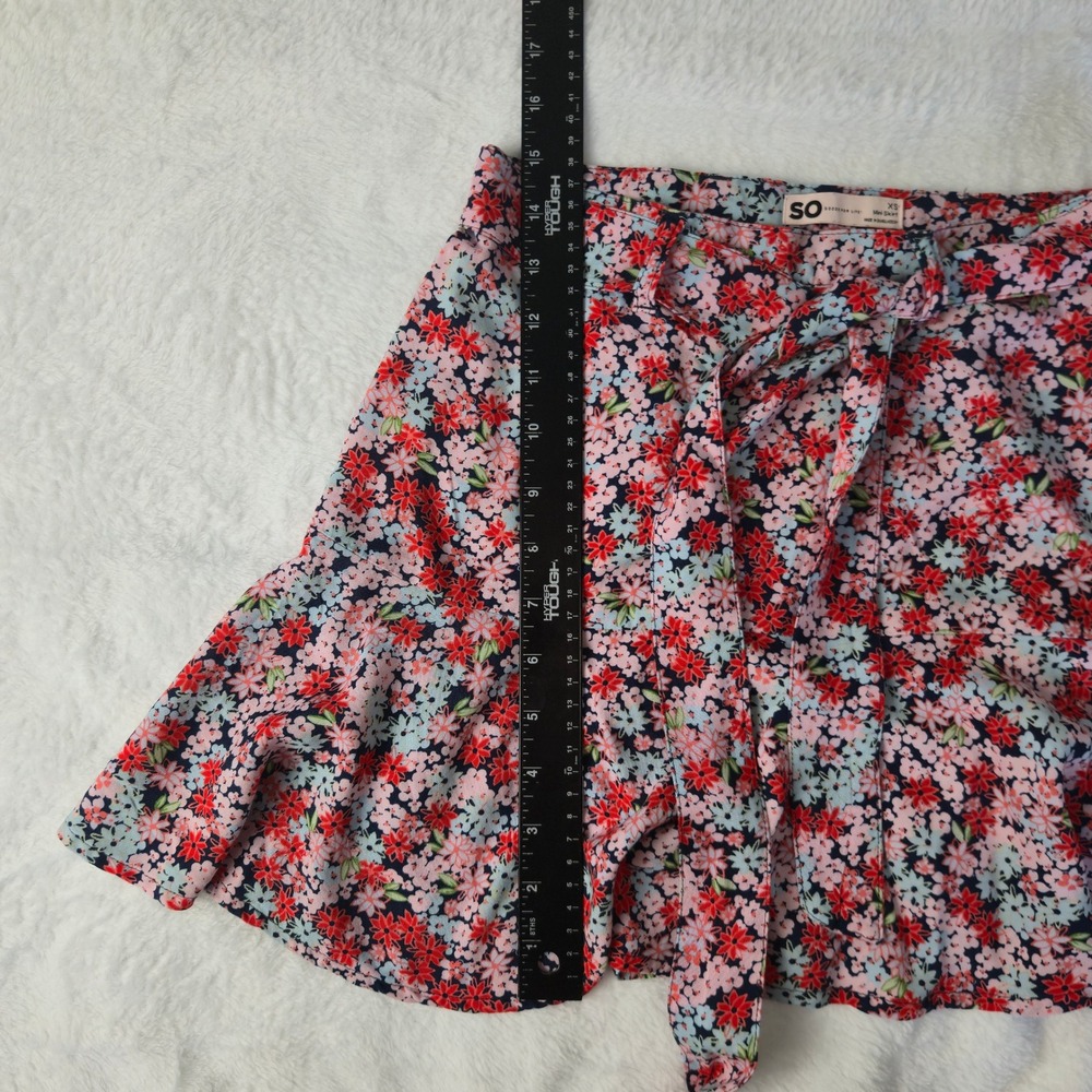 SO Goods For Life Floral Mini Skirt XS Navy Red Pink Ditsy Print Rayon Tie Waist - Picture 4 of 8